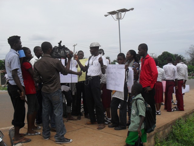 PASDO (formerly Zeeler Campaign) Holds Street March to Campaign for fight against climate change and gully erosion and protection of biodiversity.